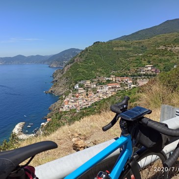 in bici per l'italia riomaggiore